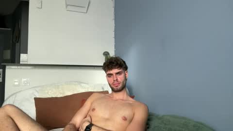 Snapshot of thebrokescholar chatting on January 14, 2026, 1:39 pm Broke Scholar online show from January 14, 2026, 1:39 pm