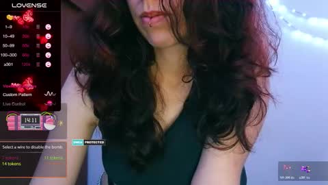 Snapshot of thecherry_paulette chatting on October 21, 2025, 9:59 pm Paulette online show from October 21, 2025, 9:59 pm