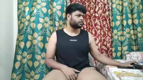 thecuteboyy online show from May 5, 2026, 1:46 am