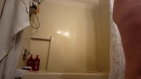 Snapshot of thedancingalien chatting on January 3, 2025, 5:10 pm Kassandra Grant online show from January 3, 2025, 5:10 pm