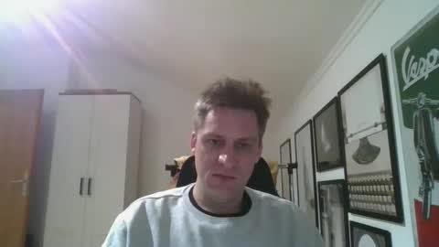 Snapshot of thedon2123 chatting on December 2, 2024, 10:01 pm thedon2123 online show from December 2, 2024, 10:01 pm