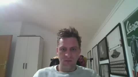 Snapshot of thedon2123 chatting on December 3, 2024, 7:33 pm thedon2123 online show from December 3, 2024, 7:33 pm