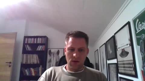 Snapshot of thedon2123 chatting on October 30, 2025, 4:30 pm thedon2123 online show from October 30, 2025, 4:30 pm