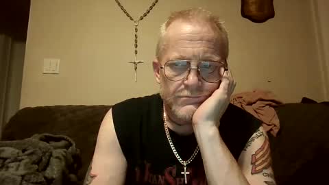 Snapshot of thee_lone_boner chatting on October 6, 2025, 9:45 pm Alpha online show from October 6, 2025, 9:45 pm