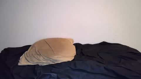 Theetwohander online show from February 28, 2025, 11:14 am