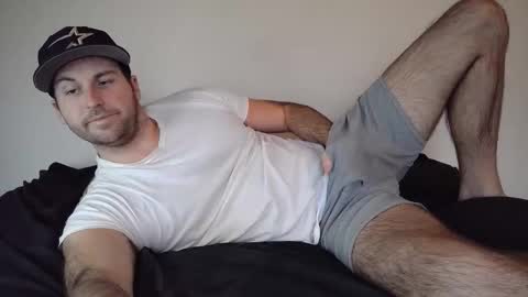 Theetwohander online show from December 21, 2025, 7:32 pm