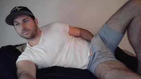 Theetwohander online show from April 4, 2026, 1:41 pm