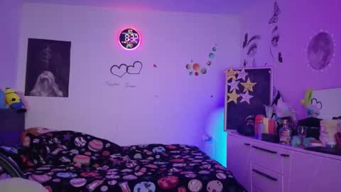 TheFarmergirl online show from February 3, 2026, 6:22 am