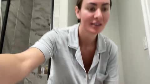 Snapshot of thefitfreak chatting on November 20, 2025, 11:37 pm Alyssa Rhoades online show from November 20, 2025, 11:37 pm