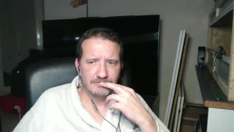 Green online show from December 1, 2024, 9:48 pm