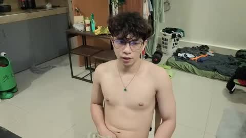 Green online show from April 7, 2026, 9:32 am