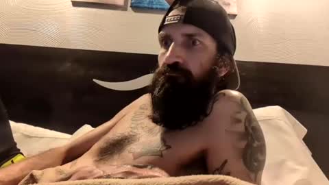 Snapshot of theh4iryfi5h chatting on February 28, 2026, 8:43 pm theh4iryfi5h online show from February 28, 2026, 8:43 pm