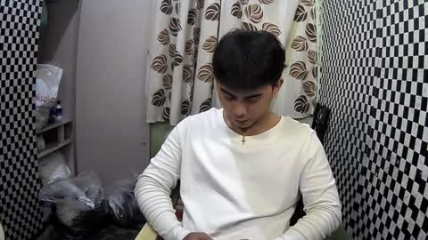 Xerxis online show from February 6, 2025, 11:37 pm