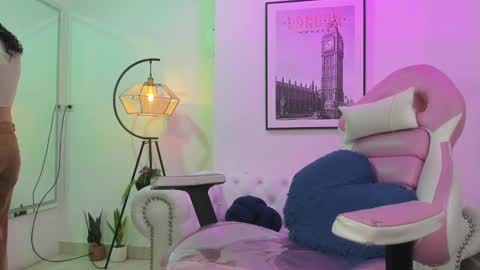 Theia  online show from February 22, 2025, 12:40 pm