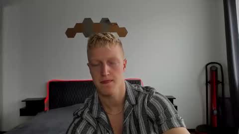 Snapshot of thejacob_d chatting on November 14, 2025, 10:58 am thejacob_d online show from November 14, 2025, 10:58 am