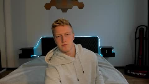 Snapshot of thejacob_d chatting on December 15, 2025, 10:52 am thejacob_d online show from December 15, 2025, 10:52 am