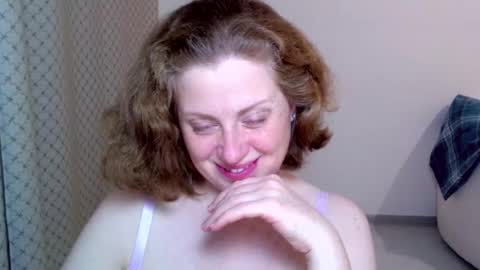 Snapshot of theladysblush chatting on January 15, 2026, 9:51 pm Ella online show from January 15, 2026, 9:51 pm