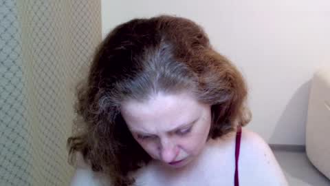 Snapshot of theladysblush chatting on April 5, 2026, 8:39 pm Ella online show from April 5, 2026, 8:39 pm