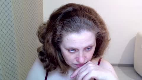 Snapshot of theladysblush chatting on April 18, 2026, 7:40 pm Ella online show from April 18, 2026, 7:40 pm