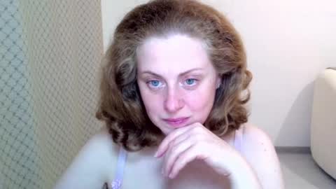 Snapshot of theladysblush chatting on May 18, 2026, 6:36 pm Ella online show from May 18, 2026, 6:36 pm