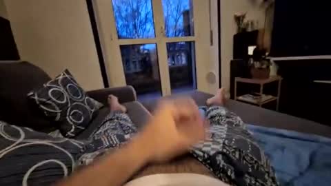 Thelasthornet online show from December 8, 2024, 6:33 am