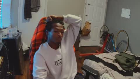 Snapshot of thelewdgamer chatting on December 18, 2025, 10:05 pm thelewdgamer online show from December 18, 2025, 10:05 pm