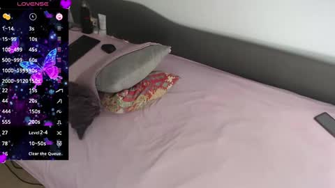 Alice   -   online show from December 20, 2024, 3:53 pm