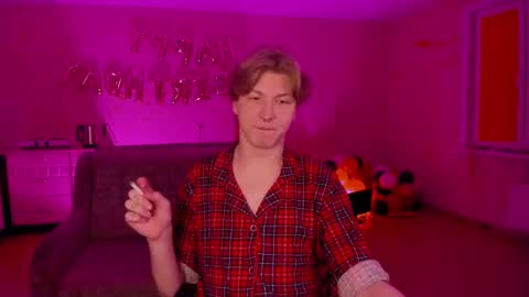 Sever online show from March 9, 2025, 8:42 pm