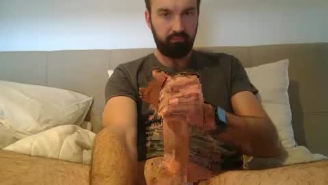 Snapshot of themikka1234 chatting on March 7, 2025, 11:29 am themikka1234 online show from March 7, 2025, 11:29 am