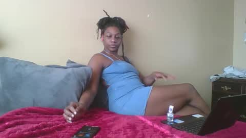 Snapshot of thenaturalgoddess chatting on December 20, 2024, 5:51 pm TheNaturalGoddess online show from December 20, 2024, 5:51 pm