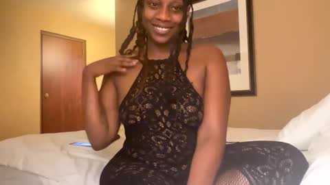 Snapshot of thenaturalgoddess chatting on March 2, 2025, 5:23 am TheNaturalGoddess online show from March 2, 2025, 5:23 am