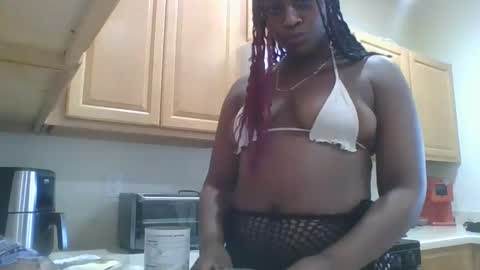 Snapshot of thenaturalgoddess chatting on September 9, 2025, 6:29 pm TheNaturalGoddess online show from September 9, 2025, 6:29 pm