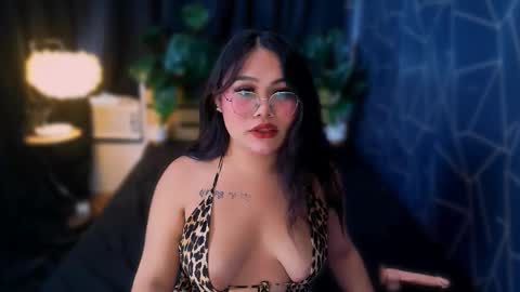 FRANCINE online show from February 5, 2026, 1:54 am