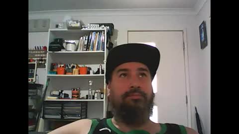 Snapshot of theozbeardguy chatting on January 18, 2025, 2:14 am aussiebeard online show from January 18, 2025, 2:14 am