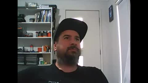 Snapshot of theozbeardguy chatting on October 21, 2025, 3:40 am aussiebeard online show from October 21, 2025, 3:40 am