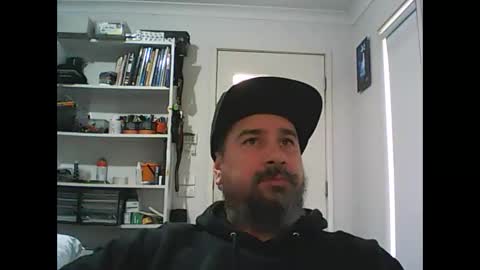 Snapshot of theozbeardguy chatting on October 24, 2025, 1:35 am aussiebeard online show from October 24, 2025, 1:35 am