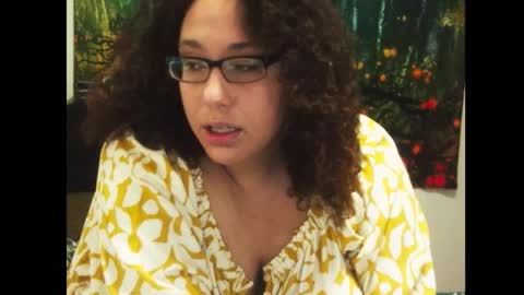 Amelia online show from November 9, 2025, 6:17 pm