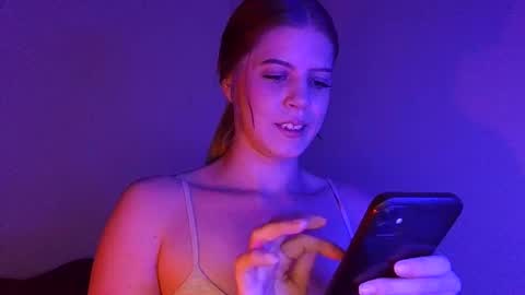 Snapshot of therealsummerbreeze chatting on May 31, 2026, 5:59 am newgirl blonde pawg stripper online show from May 31, 2026, 5:59 am