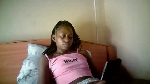 Snapshot of therry_heart chatting on April 30, 2026, 3:57 am hearty online show from April 30, 2026, 3:57 am