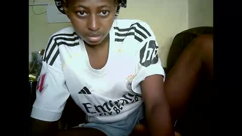 Snapshot of therry_heart chatting on May 30, 2026, 4:31 am hearty online show from May 30, 2026, 4:31 am