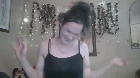 Snapshot of thesillymillie chatting on March 3, 2026, 11:32 pm sillymillie0 online show from March 3, 2026, 11:32 pm