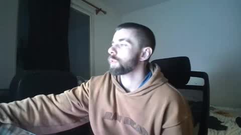 Snapshot of theufcfan_8181 chatting on December 3, 2025, 11:08 am troy online show from December 3, 2025, 11:08 am