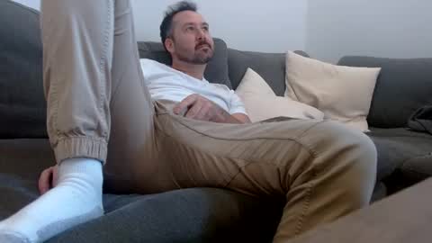 Snapshot of theuncutguy69 chatting on October 3, 2025, 7:33 pm theuncutguy69 online show from October 3, 2025, 7:33 pm