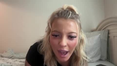 thevaleriemae online show from June 29, 2026, 9:59 pm