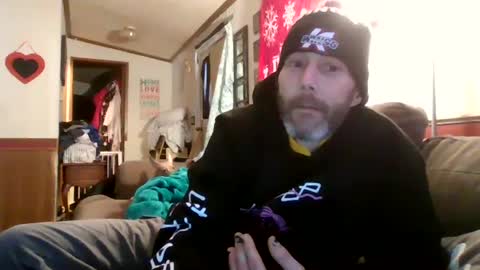 Snapshot of theycallmemellowthebreeze chatting on January 8, 2025, 2:35 pm mellow online show from January 8, 2025, 2:35 pm