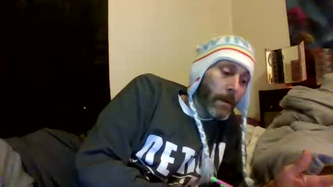 Snapshot of theycallmemellowthebreeze chatting on November 6, 2025, 5:19 am mellow online show from November 6, 2025, 5:19 am