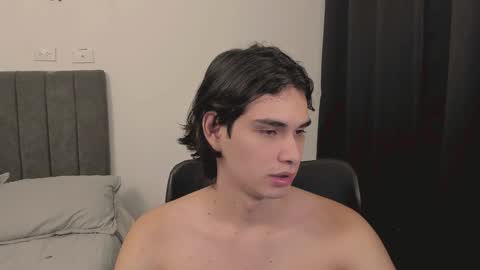 thiaan__ online show from December 31, 2024, 1:08 pm