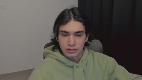 thiaan__ online show from March 12, 2025, 1:25 am