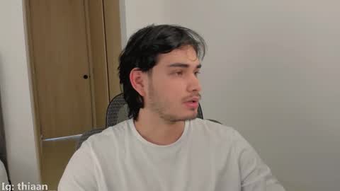 thiaan__ online show from December 21, 2025, 9:11 pm