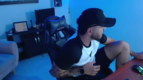 thiago_420 online show from June 2, 2026, 11:29 pm
